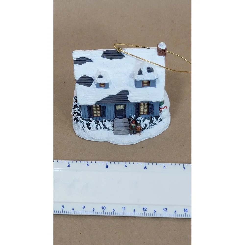 Thomas Kinkade Christmas Gathering Illuminated Ornament Winter Memories 88857